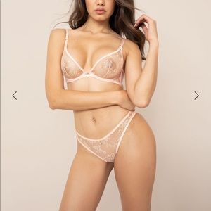 Agent provocateur Zadi SET 34B Bra and brief peach 34B 2 S NWT lingerie
